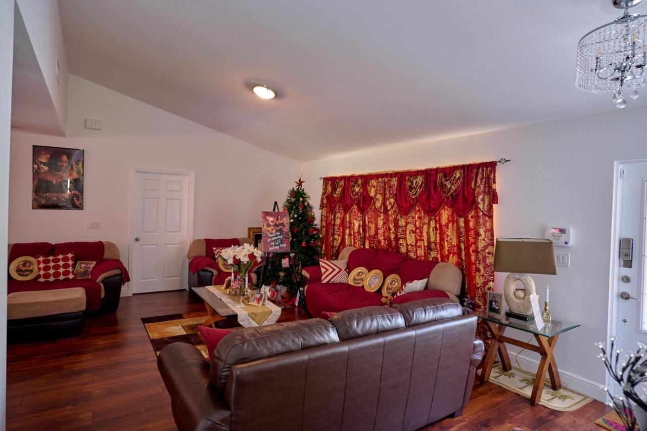 Fabulous Hollywood Living Space Экстерьер фото