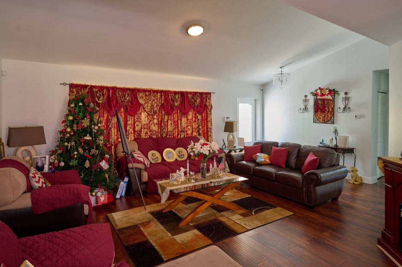 Fabulous Hollywood Living Space Экстерьер фото